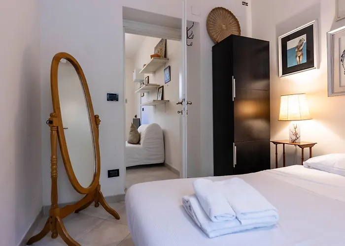 Sant'ambrogio Cozy House Apartment *